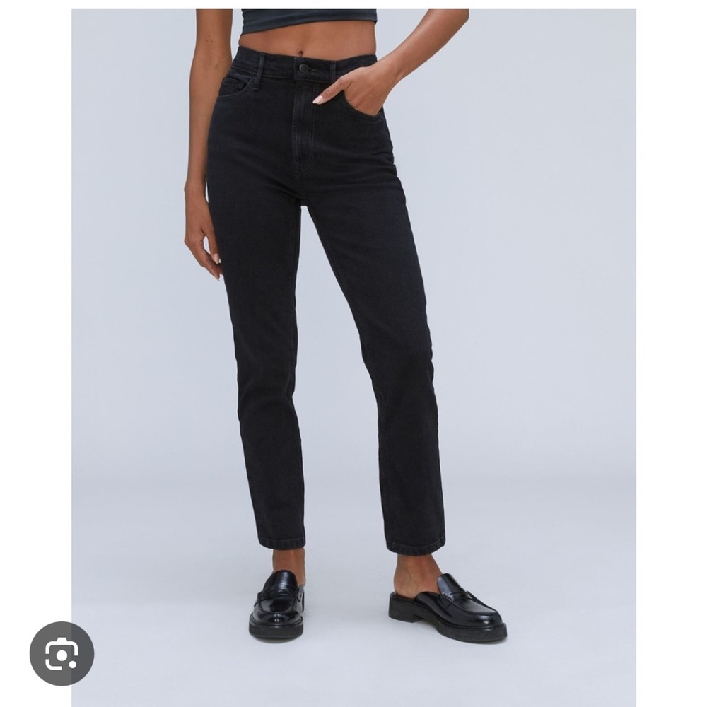 Everlane The Cheeky Jean - Women's Straight Leg Jeans in Black Wash - 23 Crop